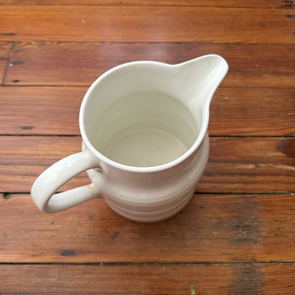Vintage 1973 Lord Nelson Pottery white ceramic ribbed pitche - Picture 7 of 9